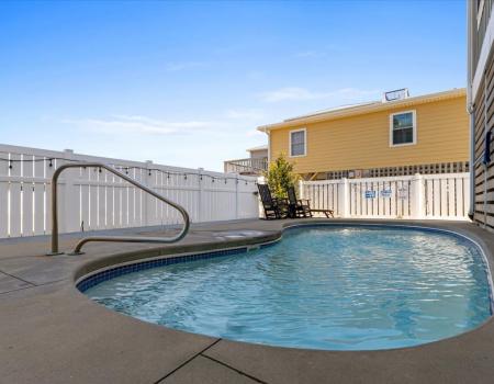Private pool