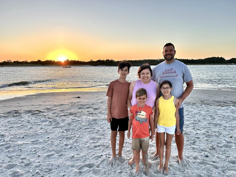 oak-island-family