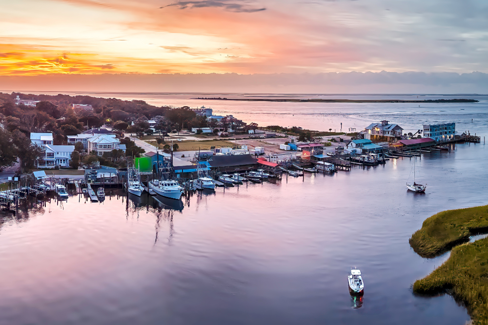 southport, nc yacht basin, aerial photo of restaurants on water
